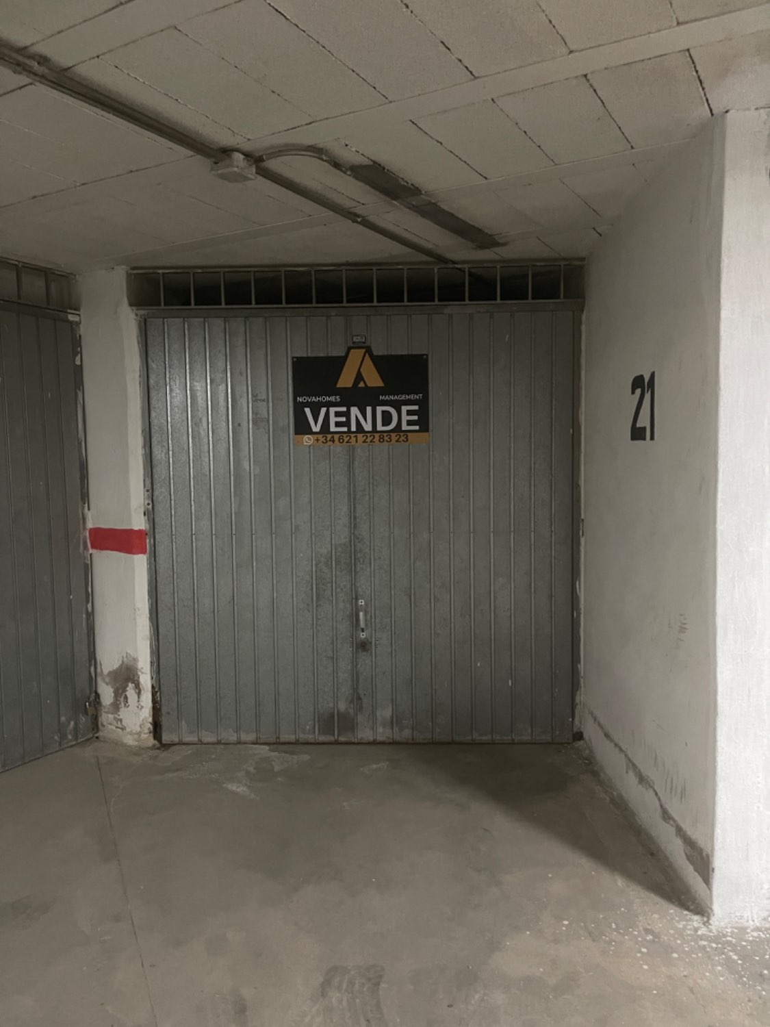 PLACE DE PARKING FERMÉE À VENDRE