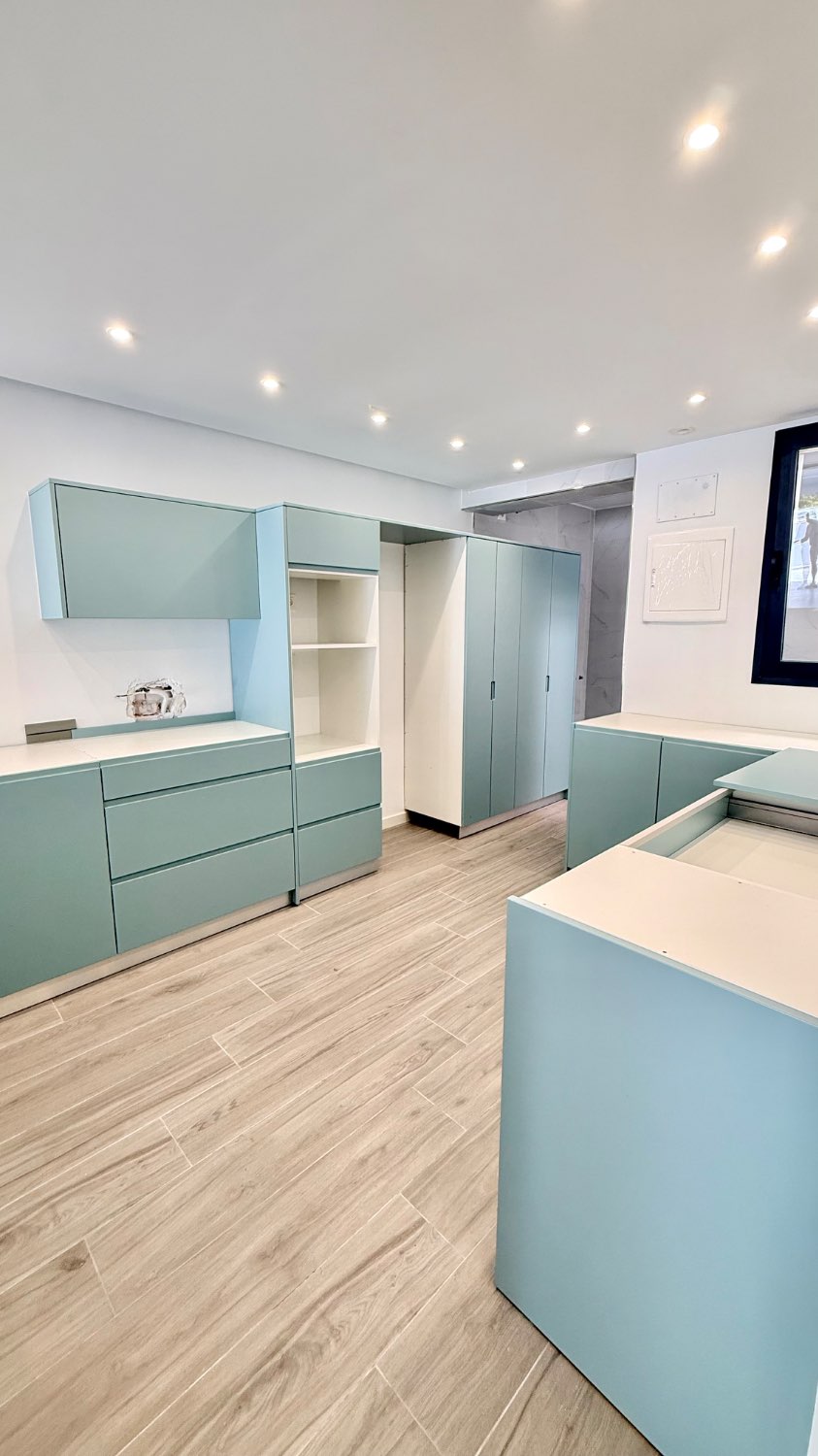 BEAUTIFUL GROUND FLOOR WITH GARDEN