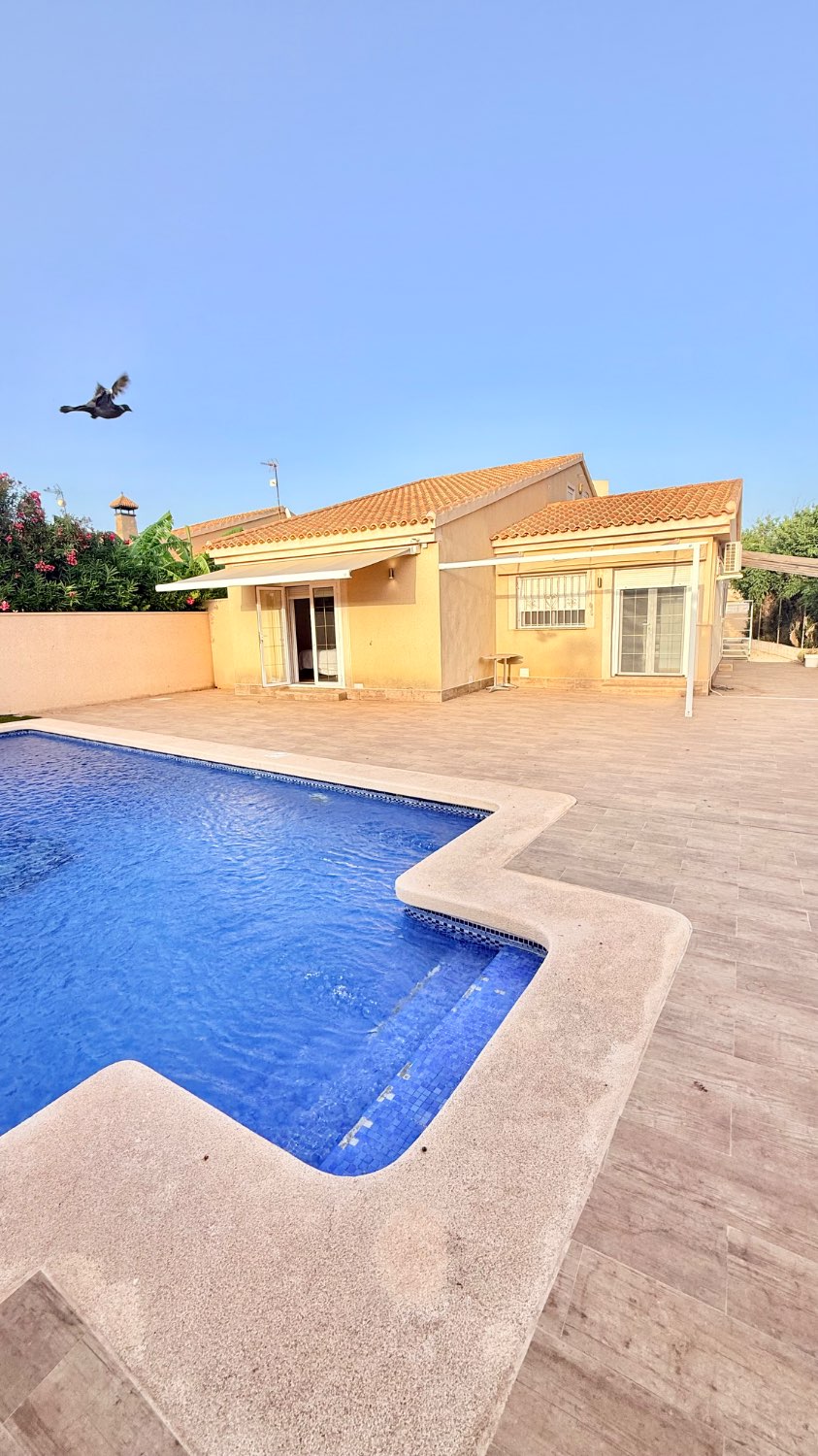 Huvila myynnissä Mar de Cristal-Cabo de Palos (Cartagena)