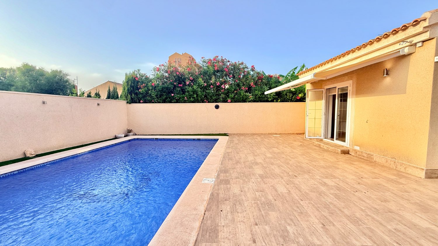 Huvila myynnissä Mar de Cristal-Cabo de Palos (Cartagena)