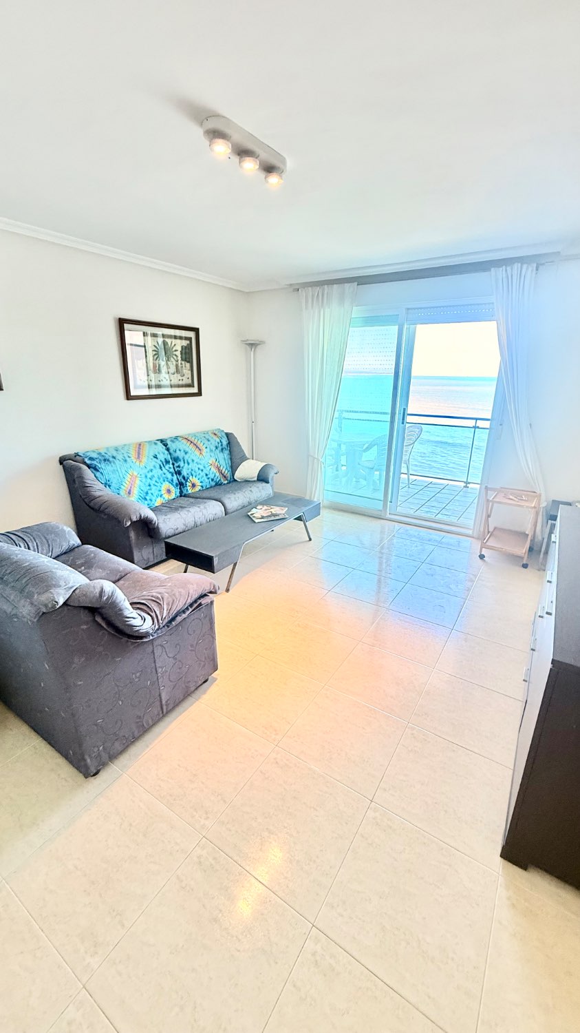 APPARTAMENTO SPAZIOSO E LUMINOSO CON VISTA MOZZAFIATO SUL MEDITERRANEO