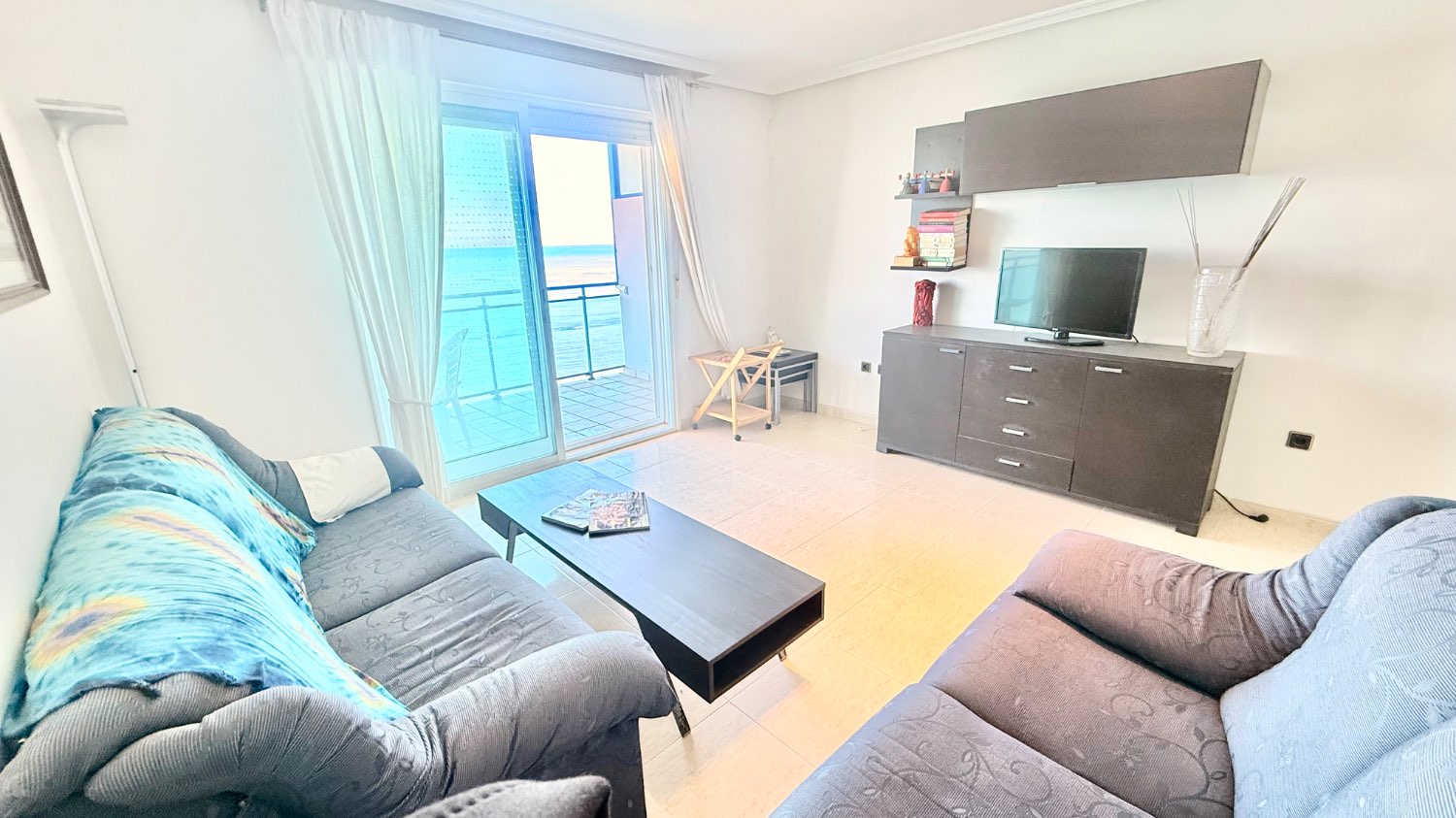 APPARTAMENTO SPAZIOSO E LUMINOSO CON VISTA MOZZAFIATO SUL MEDITERRANEO