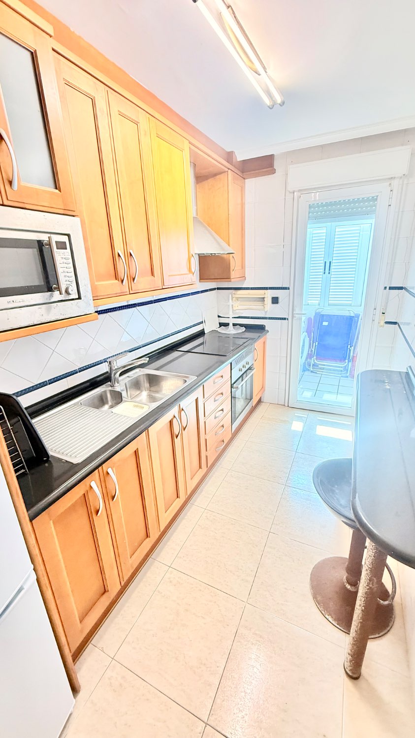 APPARTAMENTO SPAZIOSO E LUMINOSO CON VISTA MOZZAFIATO SUL MEDITERRANEO