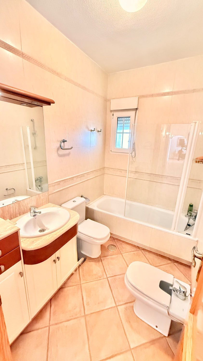 VILLA INDIPENDENTE CON TERRENO