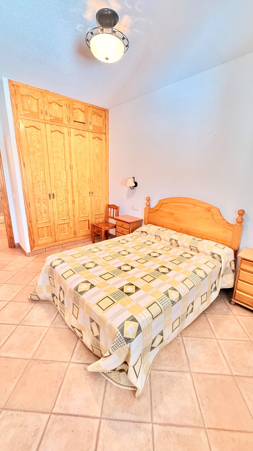 VILLA INDIPENDENTE CON TERRENO