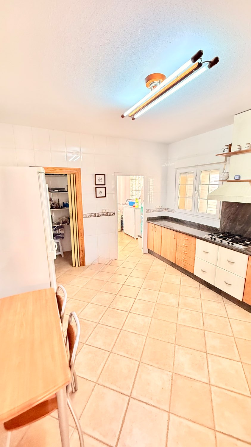 VILLA INDIPENDENTE CON TERRENO