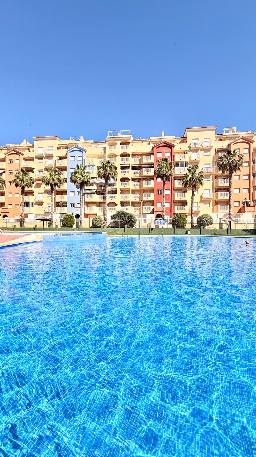 PRECIOSO APARTAMENTO EN RESIDENCIAL