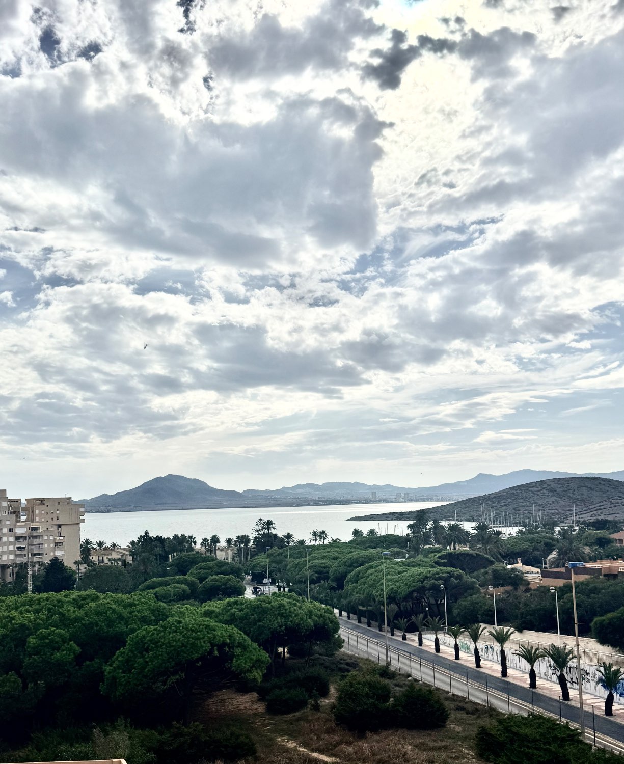 APARTAMENTO CON VISTAS A LOS DOS MARES