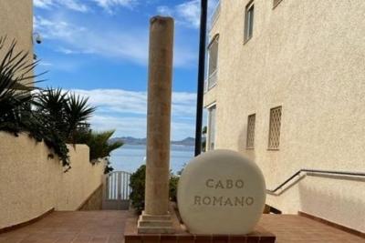 APARTAMENT EN VENDA A PRIMERA LÍNIA