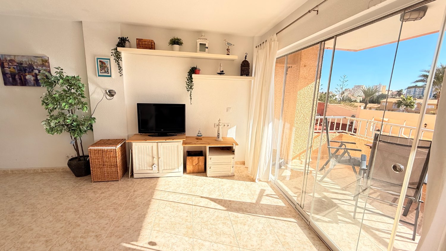 شقة مجددة للبيع