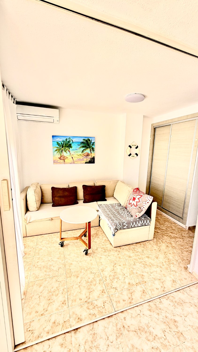 شقة مجددة للبيع