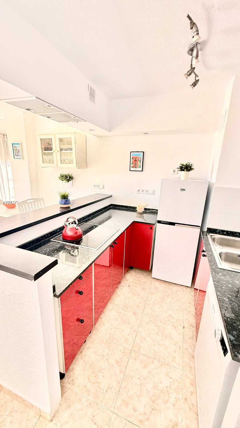 شقة مجددة للبيع