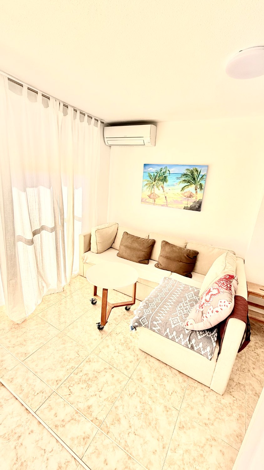 شقة مجددة للبيع