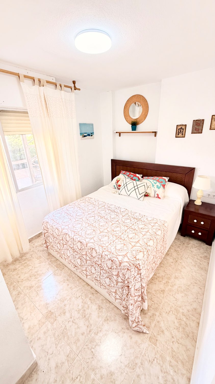 شقة مجددة للبيع