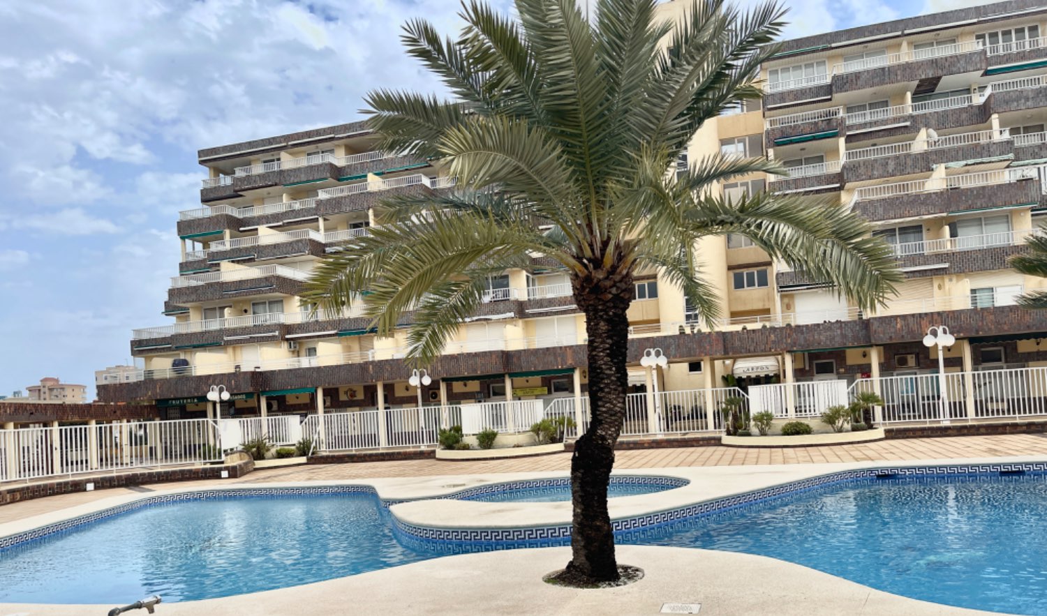 APARTAMENTO PRIMERA LINEA EN VENTA