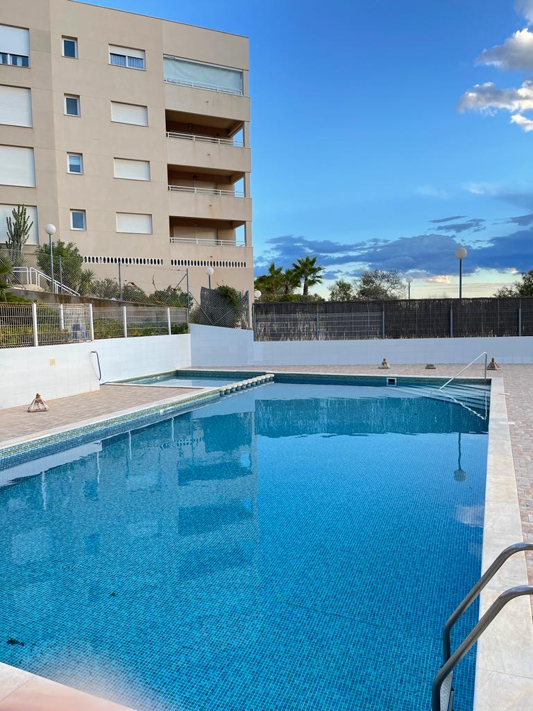 APARTAMENTO CON VISTAS