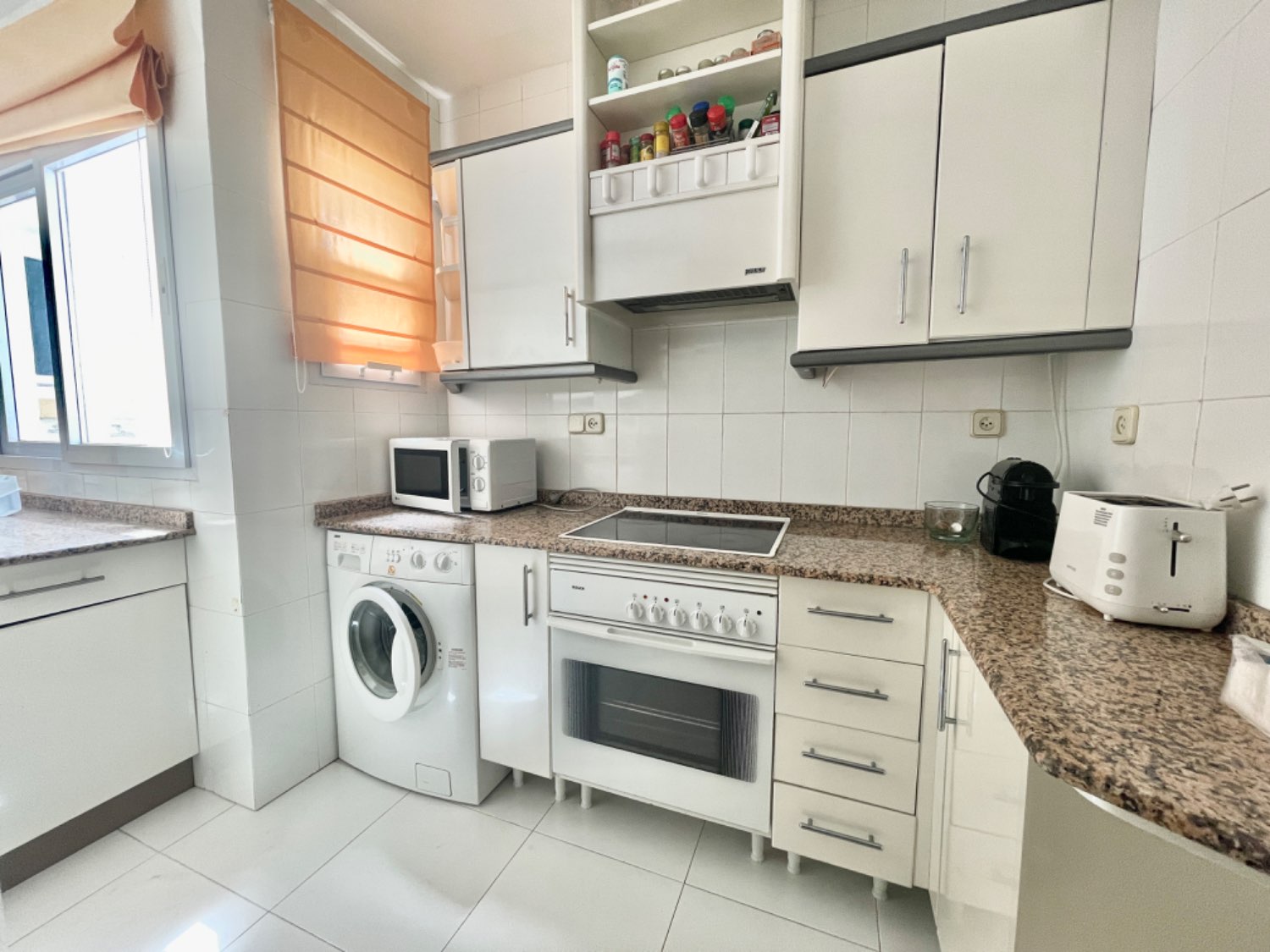 APARTAMENTO EN PRIMERA LINEA