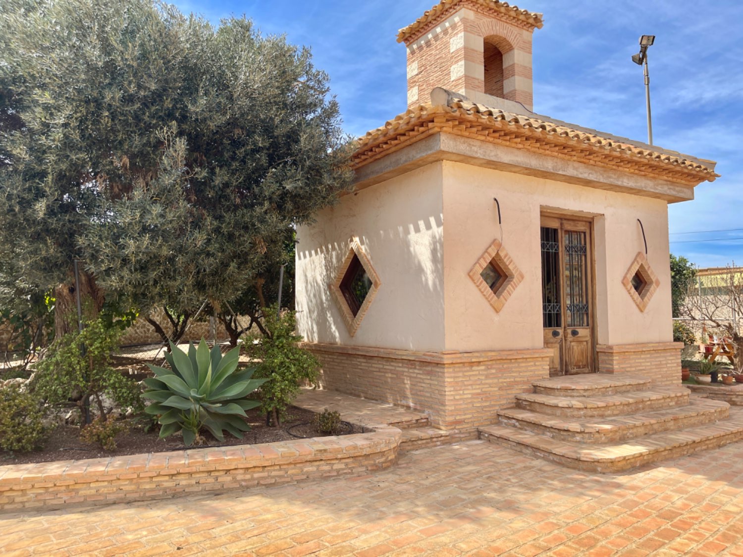 DETACHED VILLA FOR SALE