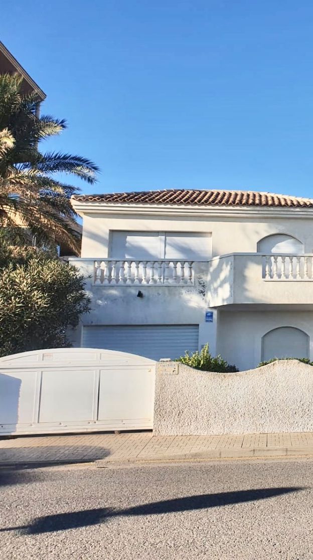 Hus till salu i Playa del Esparto-Veneziola (La Manga del Mar Menor)