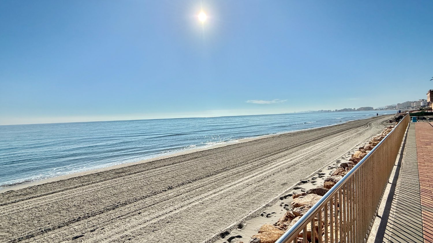 APARTAMENTO DE DOS DORMITORIOS EN LA PLAYA