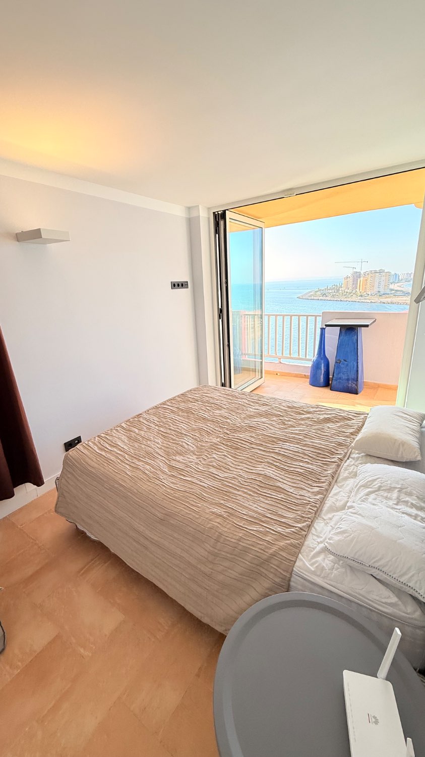 PRECIOSO Y AMPLIO APARTAMENTO CON VISTAS