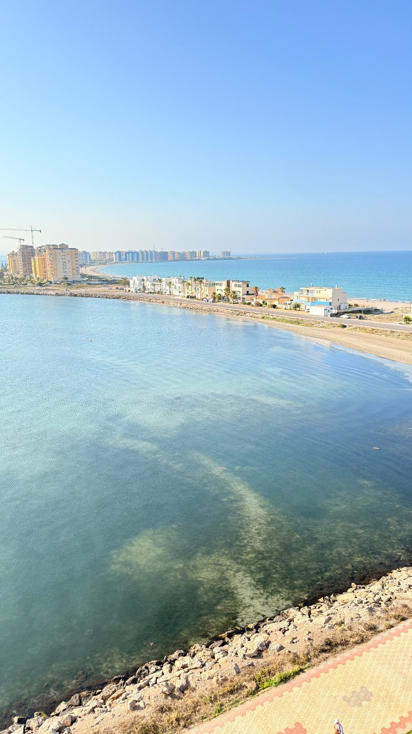 BEAUTIFUL AND SPACIOUS APARTMENT WITH VIEWS