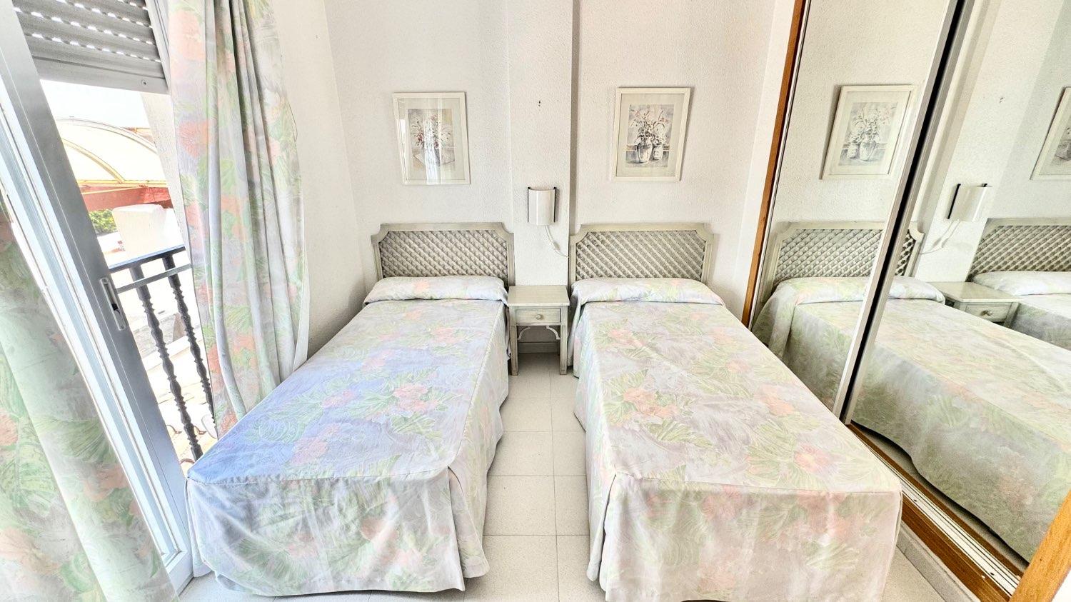 Duplex, 2 våningar till salu i Playa de las Gaviotas-El Pedrucho (La Manga del Mar Menor)