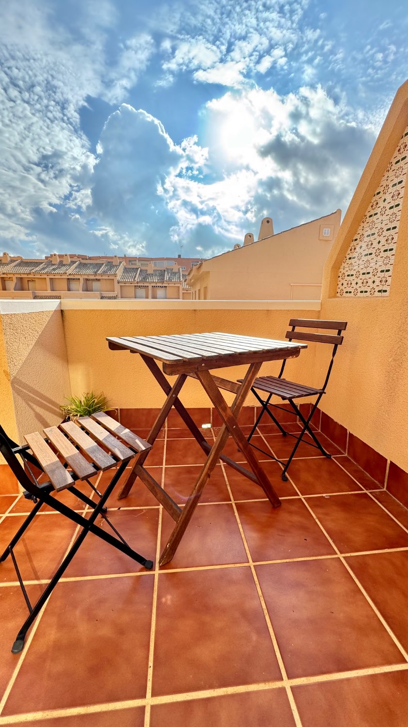DUPLEX A ORILLAS DEL MAR