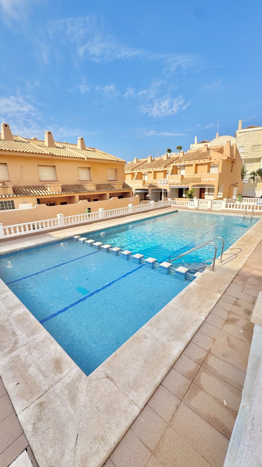 DUPLEX A ORILLAS DEL MAR