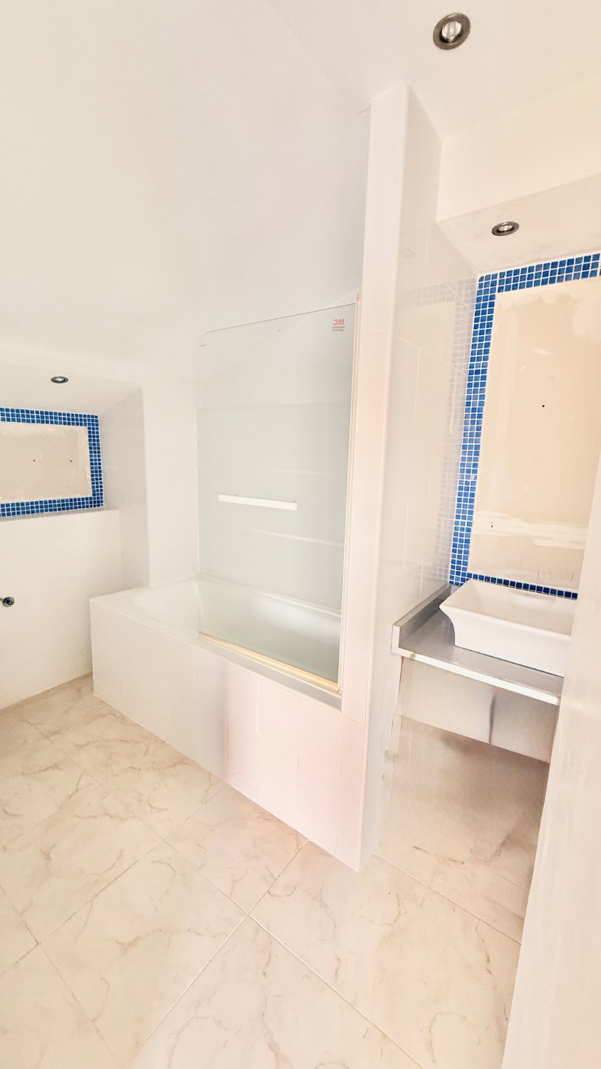 Txaleta salgai in Mar de Cristal-Cabo de Palos (Cartagena)