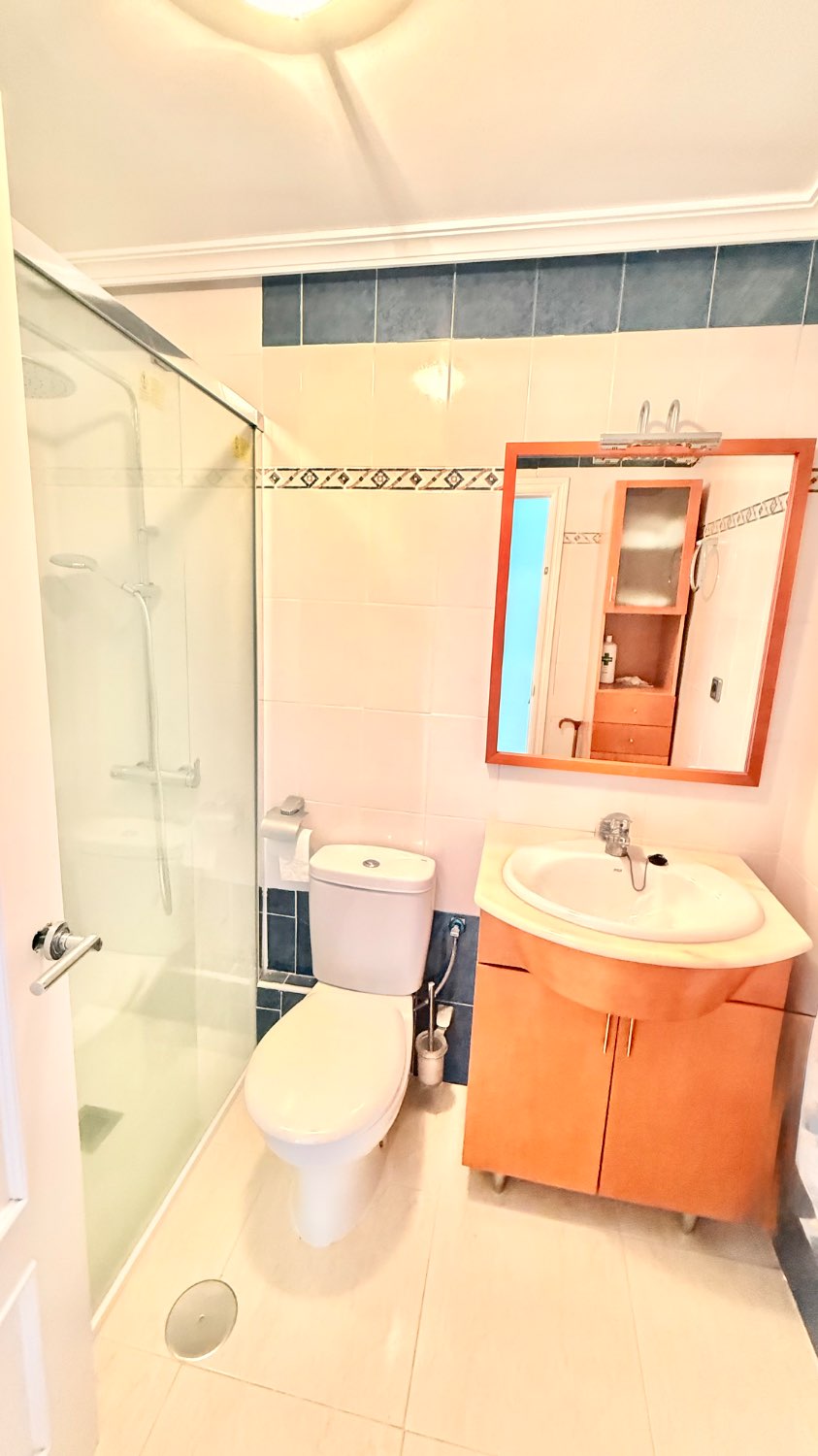 Pieni huoneisto myynnissä Playa del Esparto-Veneziola (La Manga del Mar Menor)