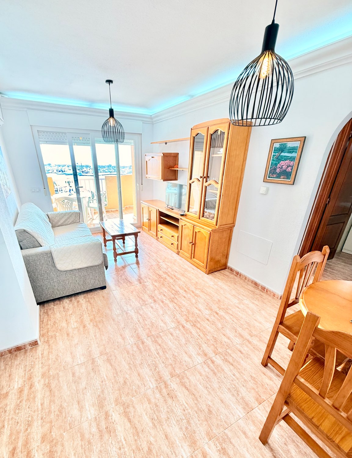 LUMINOSO APARTAMENTO CON PRECIOSAS VISTAS