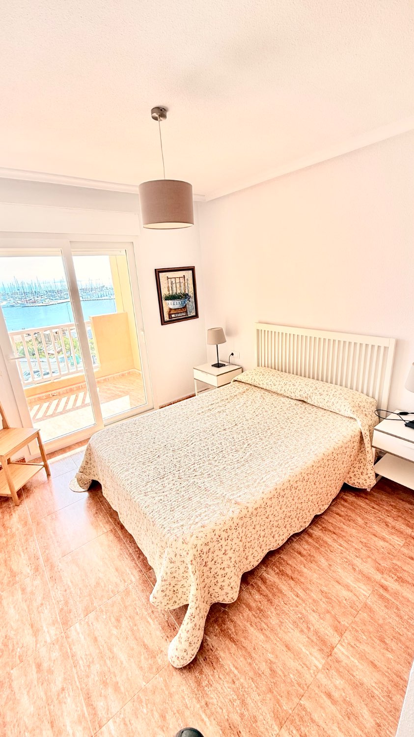 LUMINOSO APARTAMENTO CON PRECIOSAS VISTAS