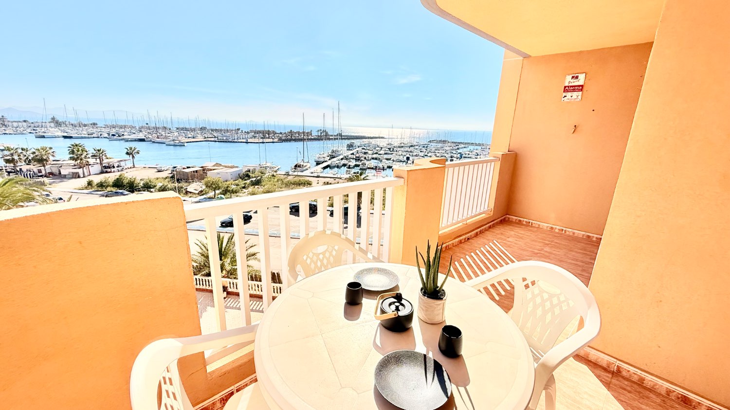 Pieni huoneisto myynnissä Playa del Esparto-Veneziola (La Manga del Mar Menor)