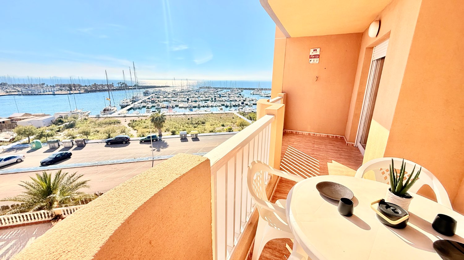 Pieni huoneisto myynnissä Playa del Esparto-Veneziola (La Manga del Mar Menor)