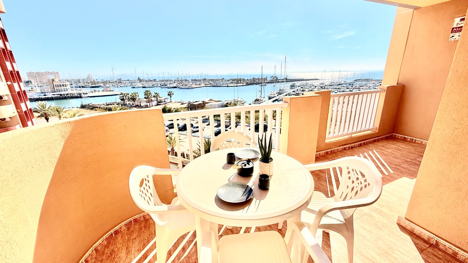 Pieni huoneisto myynnissä Playa del Esparto-Veneziola (La Manga del Mar Menor)