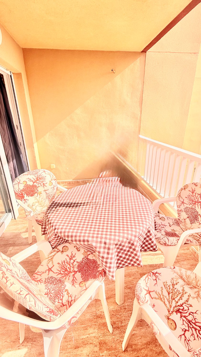 LUMINOSO APARTAMENTO CON PRECIOSAS VISTAS