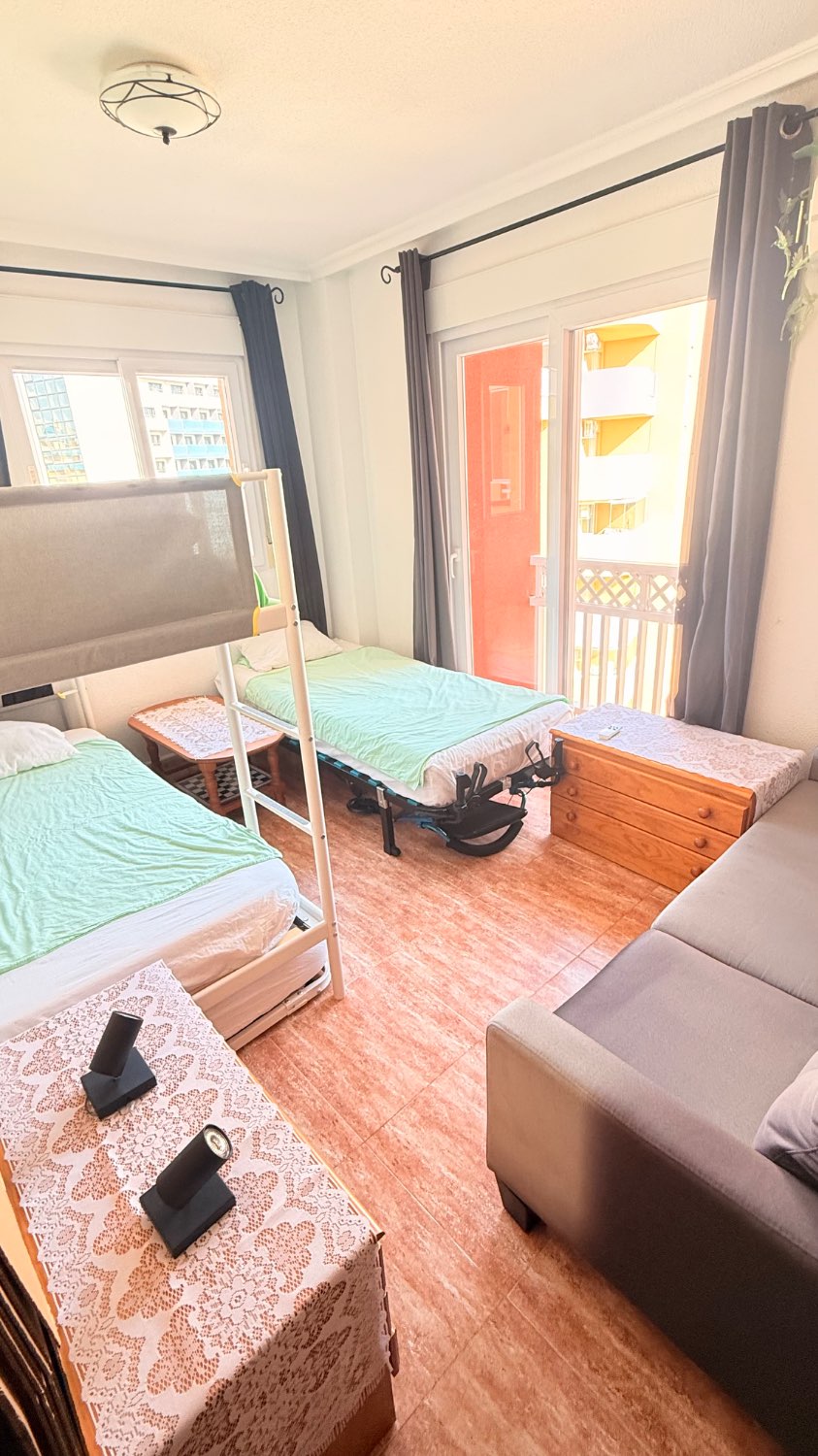 LUMINOSO APARTAMENTO CON PRECIOSAS VISTAS