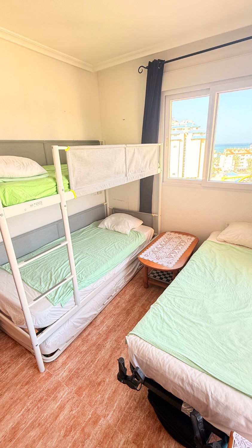 LUMINOSO APARTAMENTO CON PRECIOSAS VISTAS