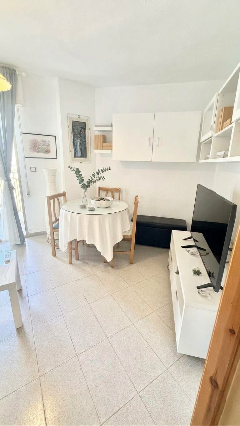 APARTAMENTO CON PERFECTA UBICACIÓN