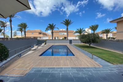 Chalet en venta en Zona Entremares (La Manga del Mar Menor)