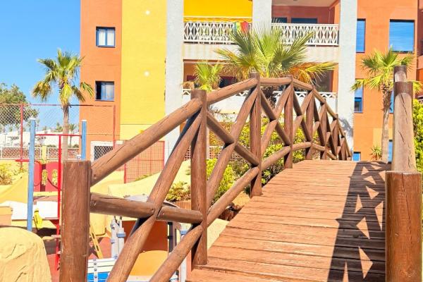 APARTAMENTO BAJO EN RESIDENCIAL